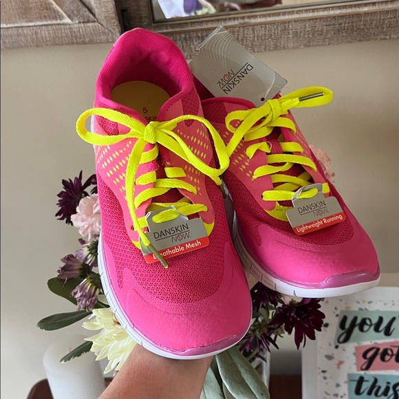 Running Shoes pink Lightweight White Sole Neon Yellow Laces Womens 5 - Picture 4 of 11